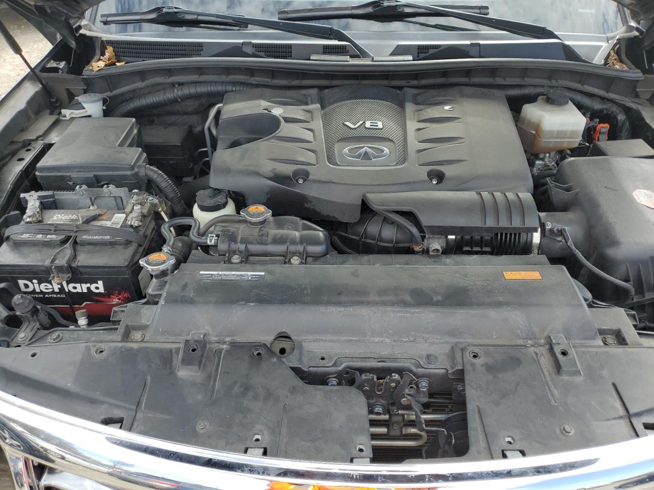 2014 Infiniti QX80 - Image 12