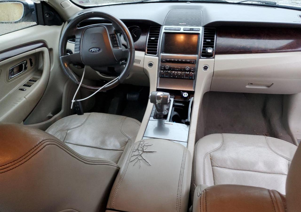 2010 Ford Taurus - Image 8