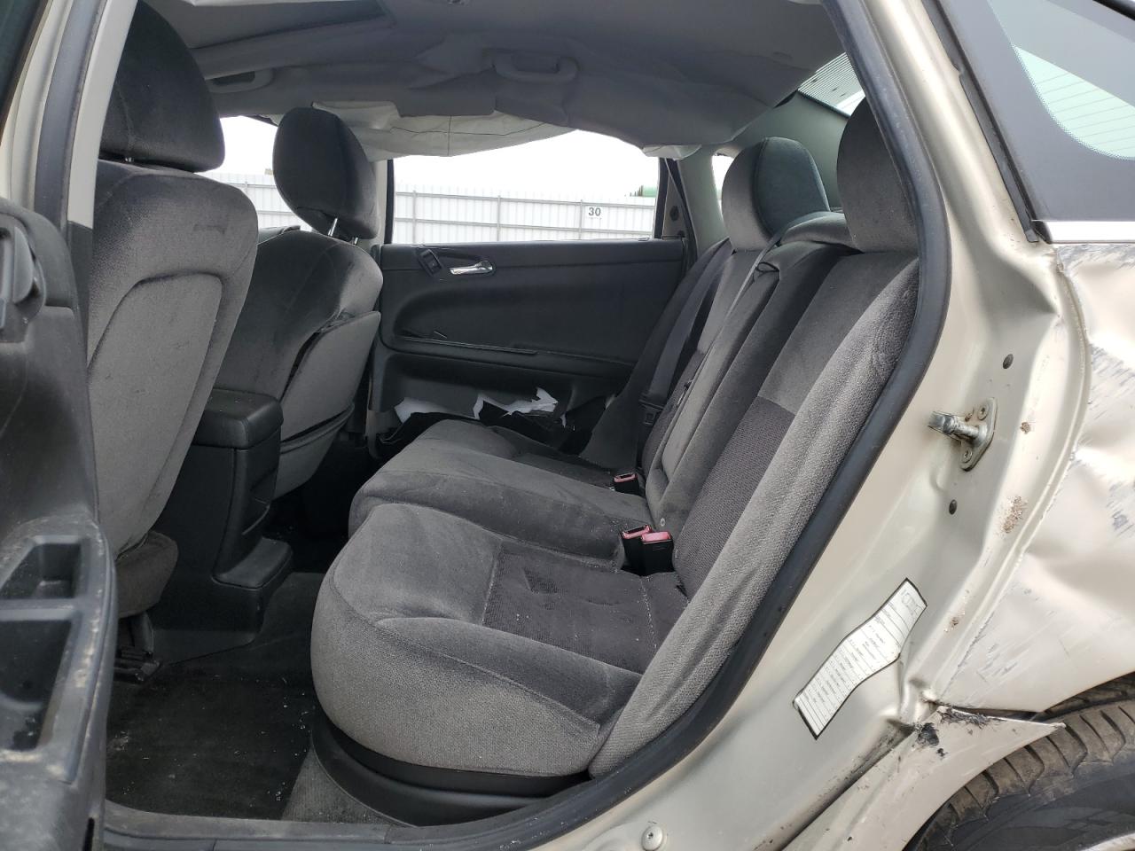 2012 Chevrolet Impala - Image 11