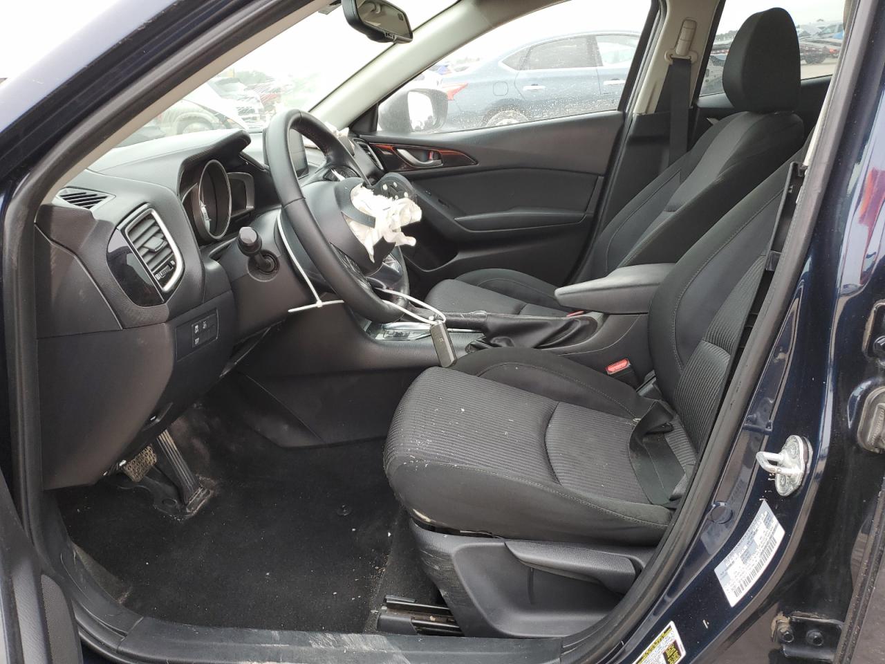 2015 Mazda 3 - Image 7