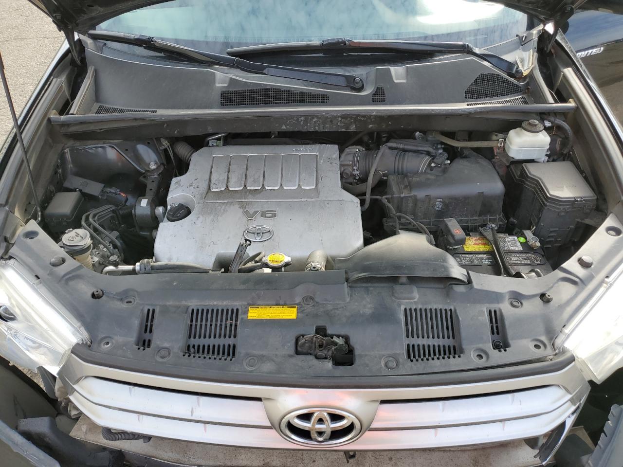 2013 Toyota Highlander - Image 11