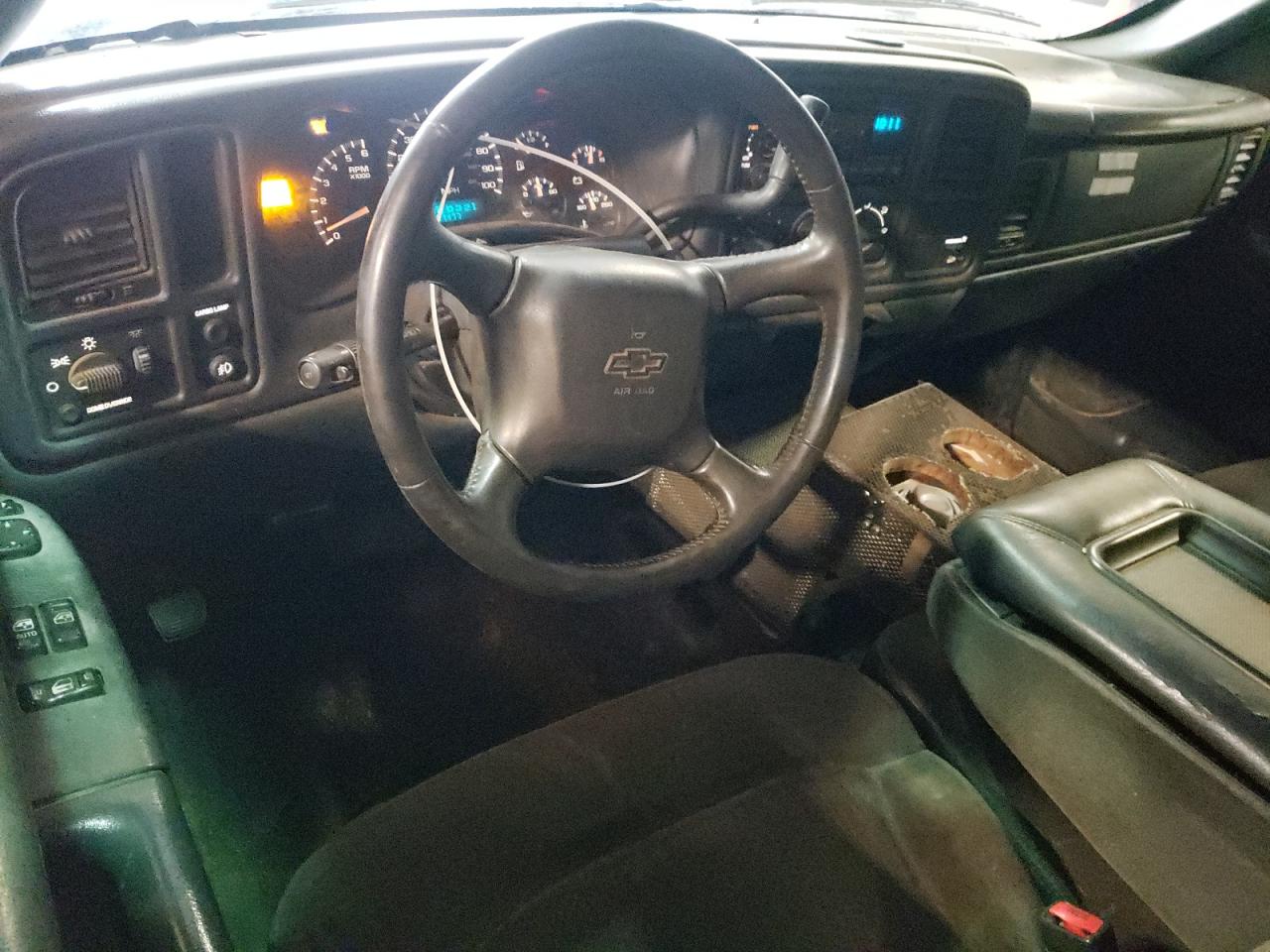 2002 Chevrolet Silverado - Image 8