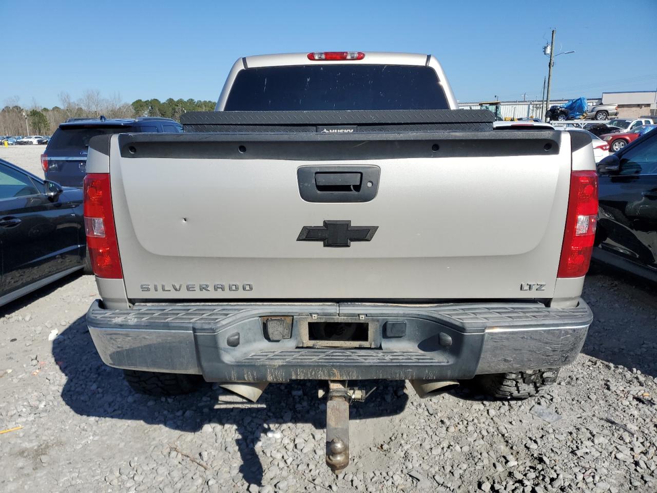 2009 Chevrolet Silverado - Image 6
