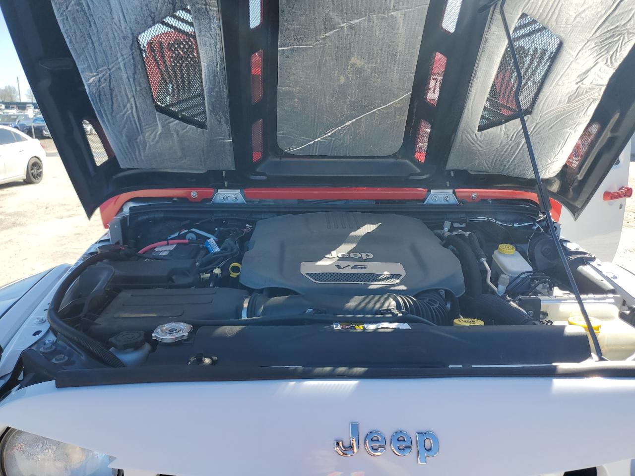 2016 Jeep Wrangler - Image 11