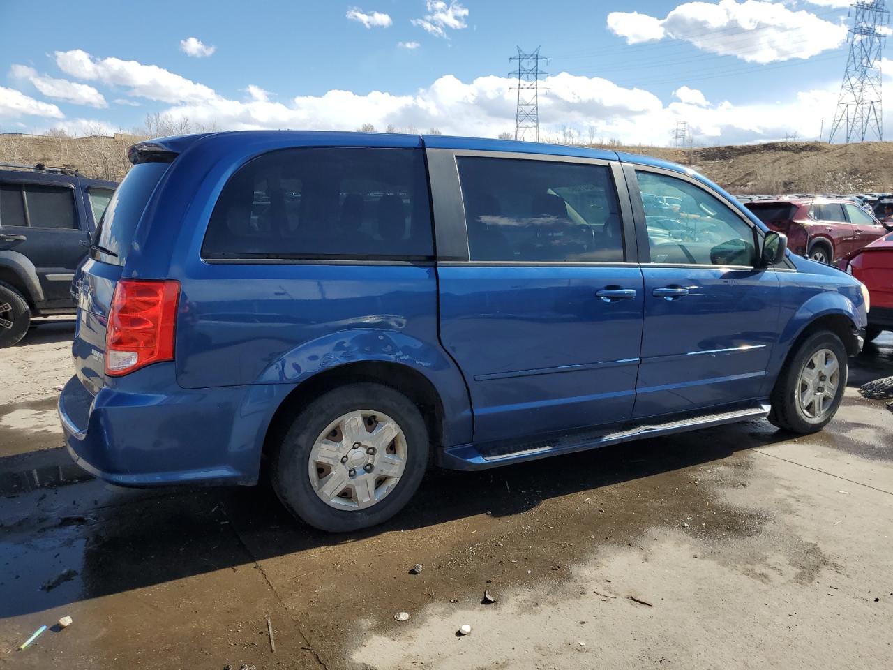 2011 Dodge Caravan - Image 3