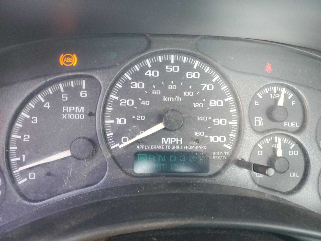2002 Chevrolet Silverado - Image 9
