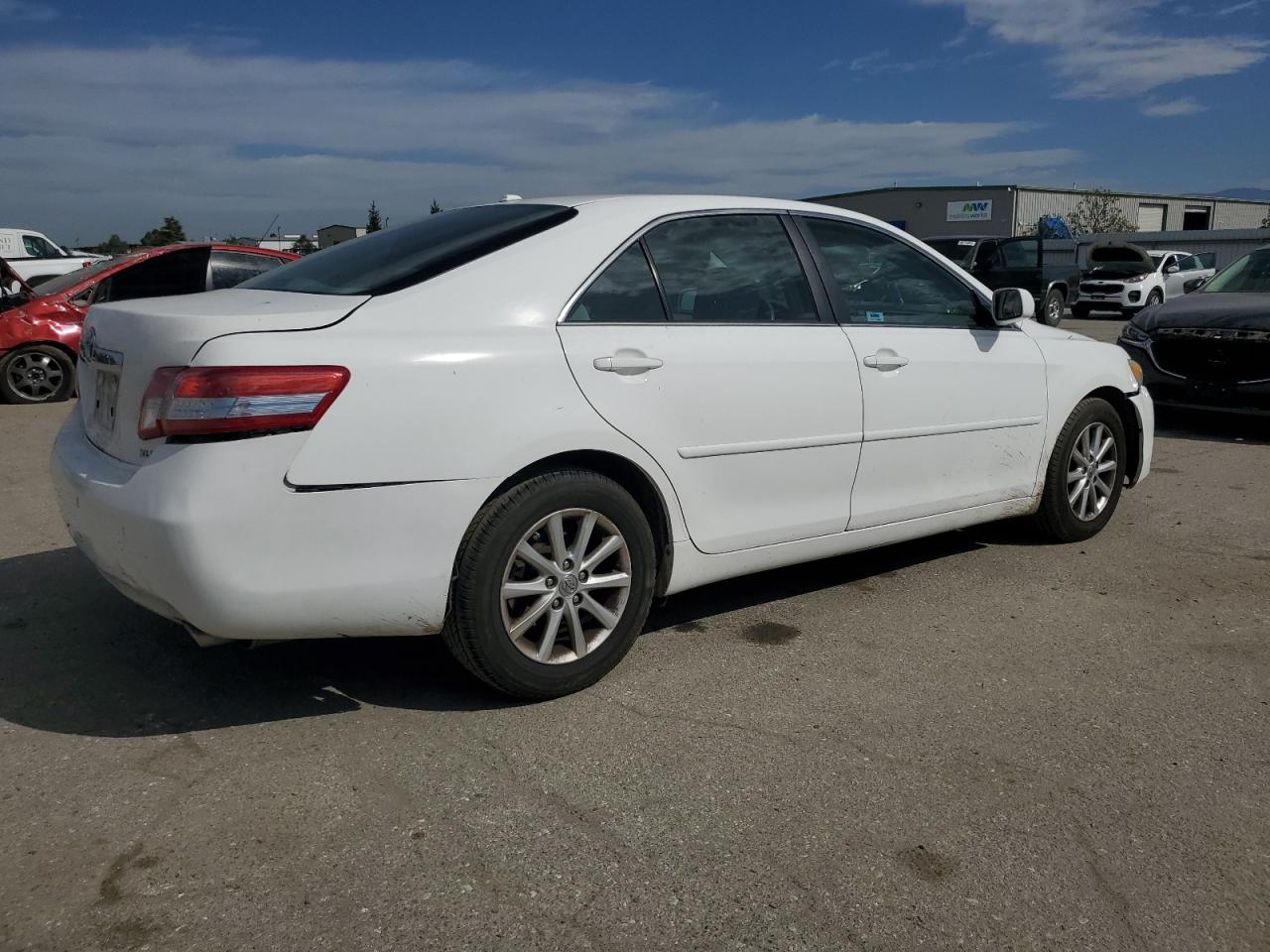 2011 Toyota Camry - Image 3