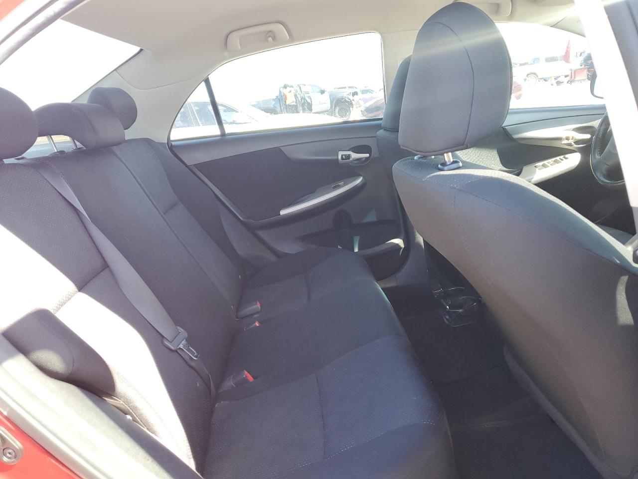 2010 Toyota Corolla - Image 10