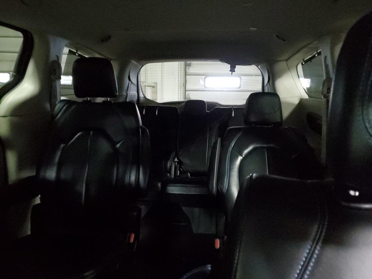 2021 Chrysler Pacifica - Image 10