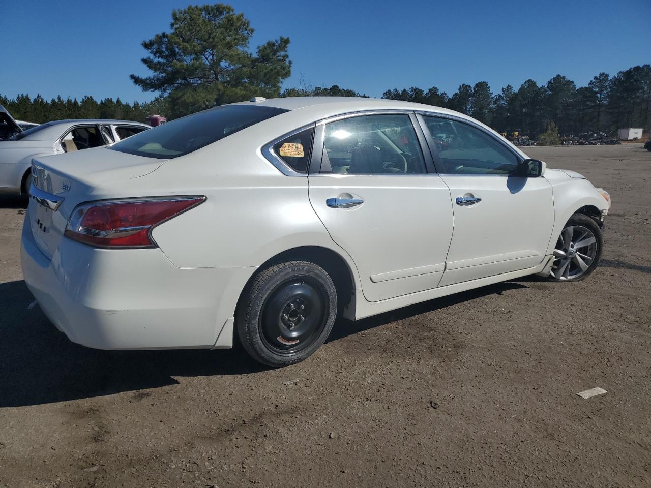 2015 Nissan Altima - Image 3