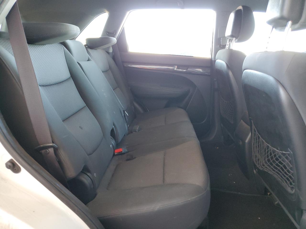 2012 Kia Sorento - Image 11