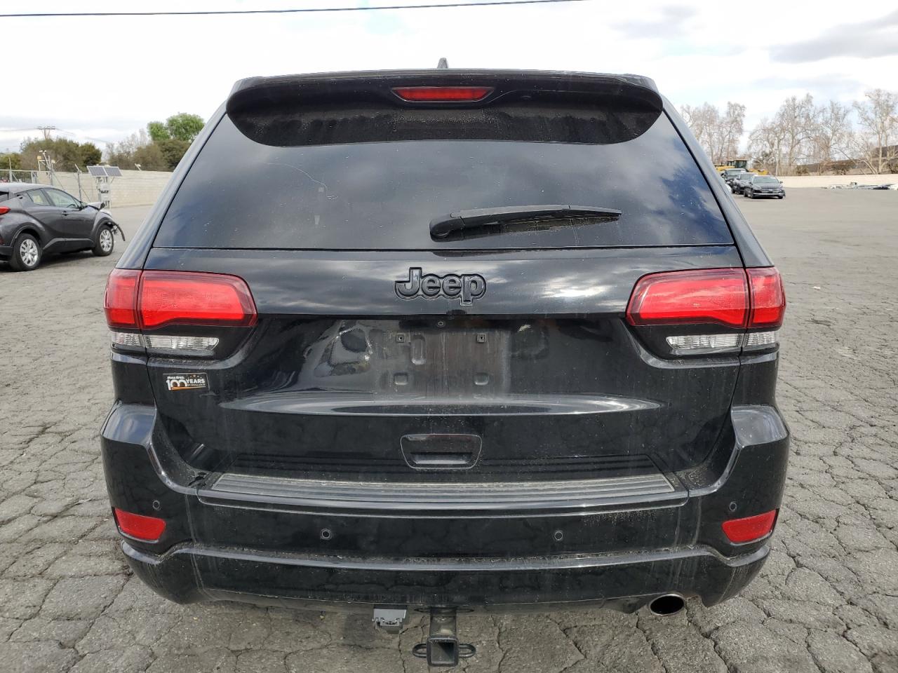 2018 Jeep Grand Cherokee - Image 6