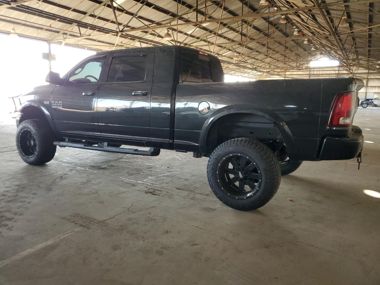 2018 RAM 2500 - Image 2
