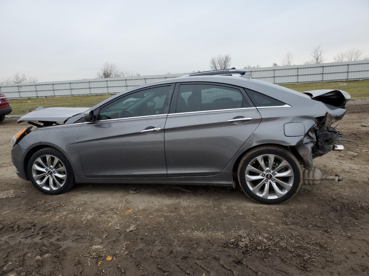 2012 Hyundai Sonata - Image 2