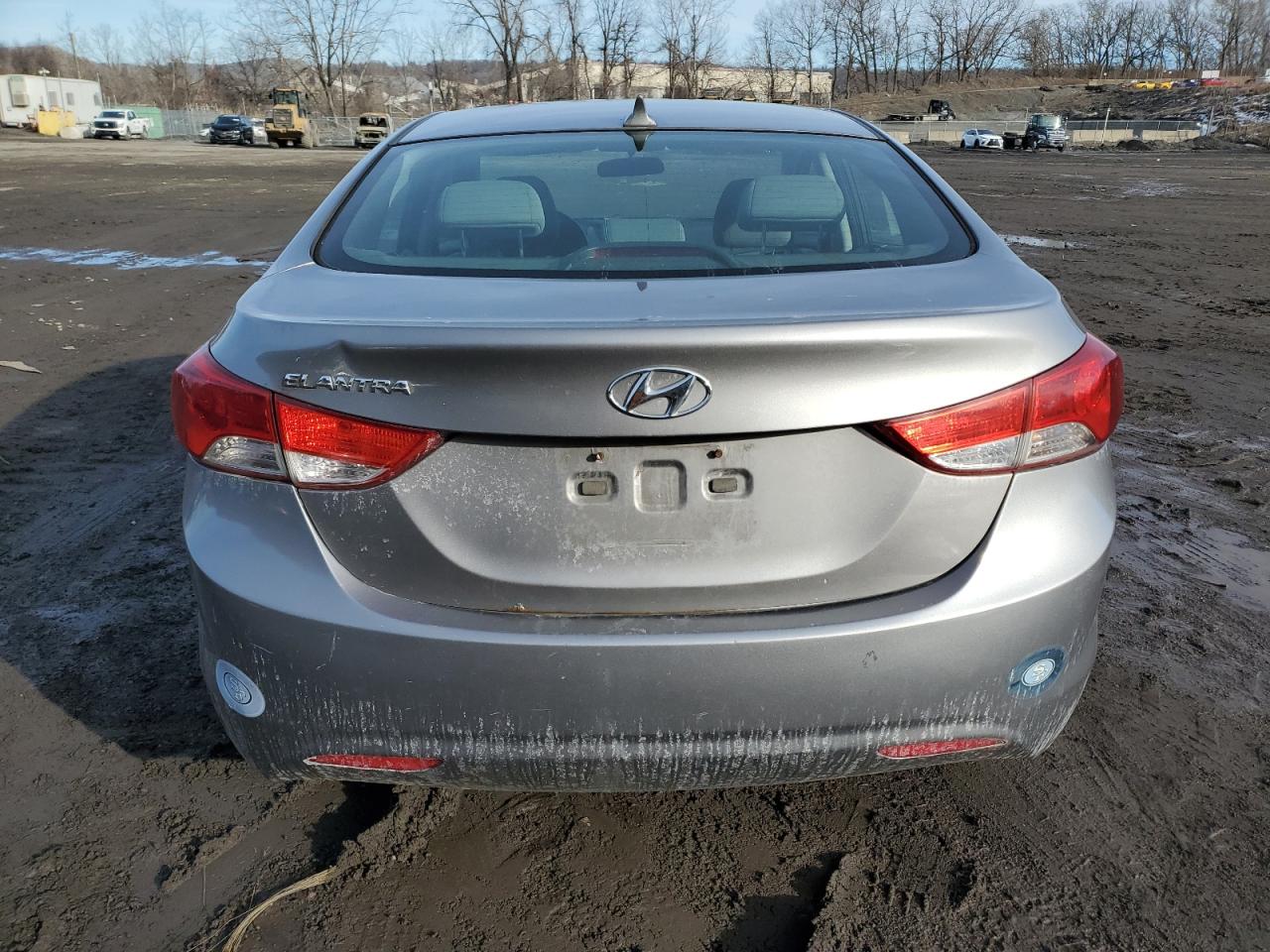 2011 Hyundai Elantra - Image 6