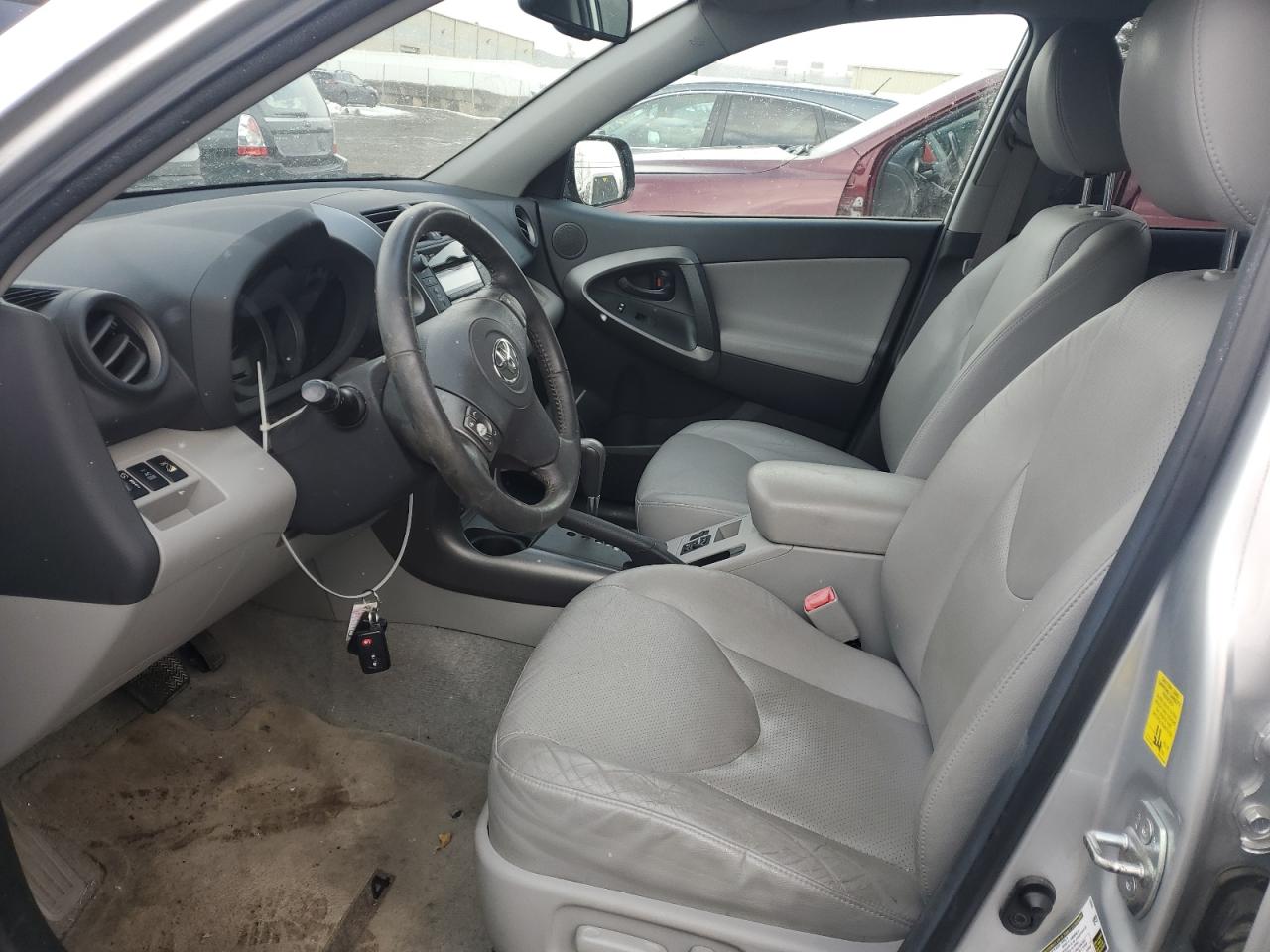 2010 Toyota RAV 4 - Image 7
