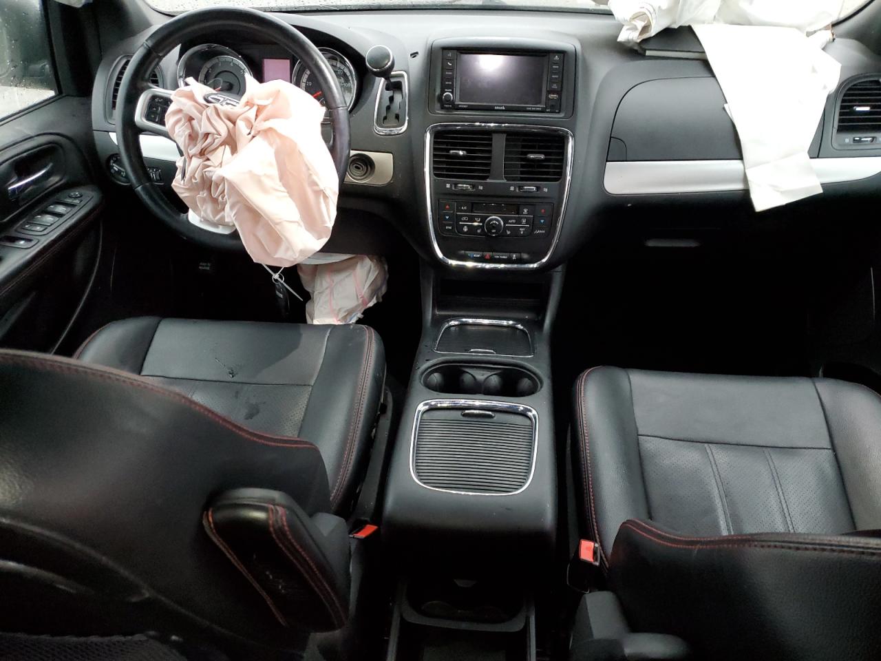 2019 Dodge Caravan - Image 8