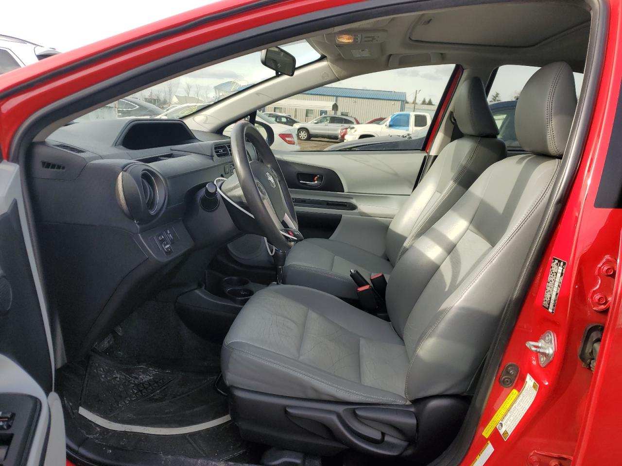 2012 Toyota Prius - Image 7