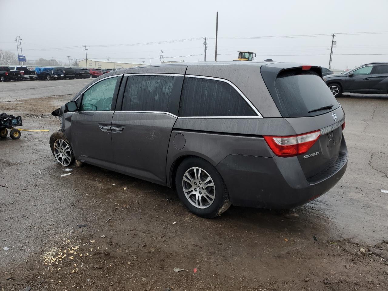 2011 Honda Odyssey - Image 2