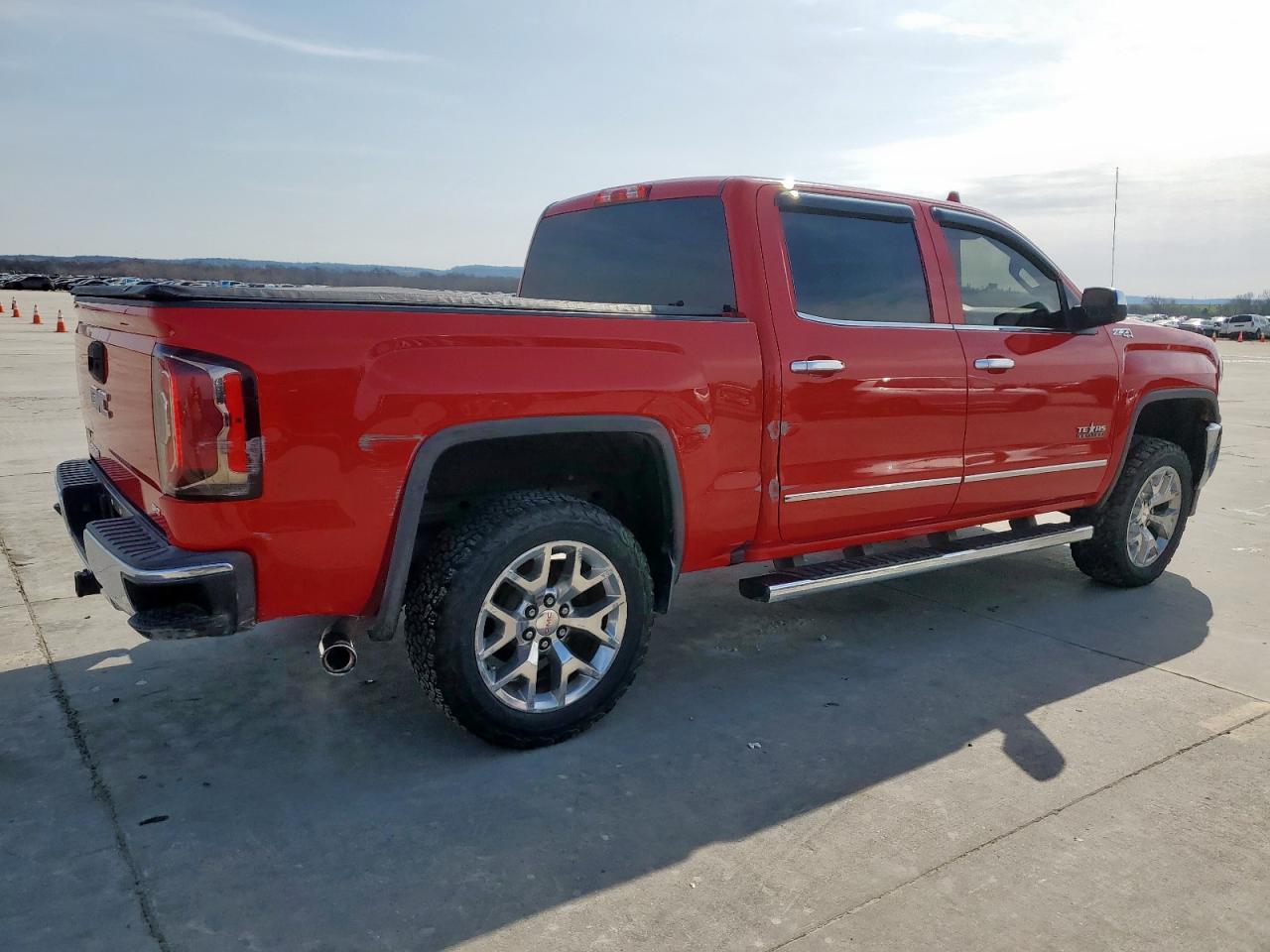 2016 GMC Sierra - Image 3