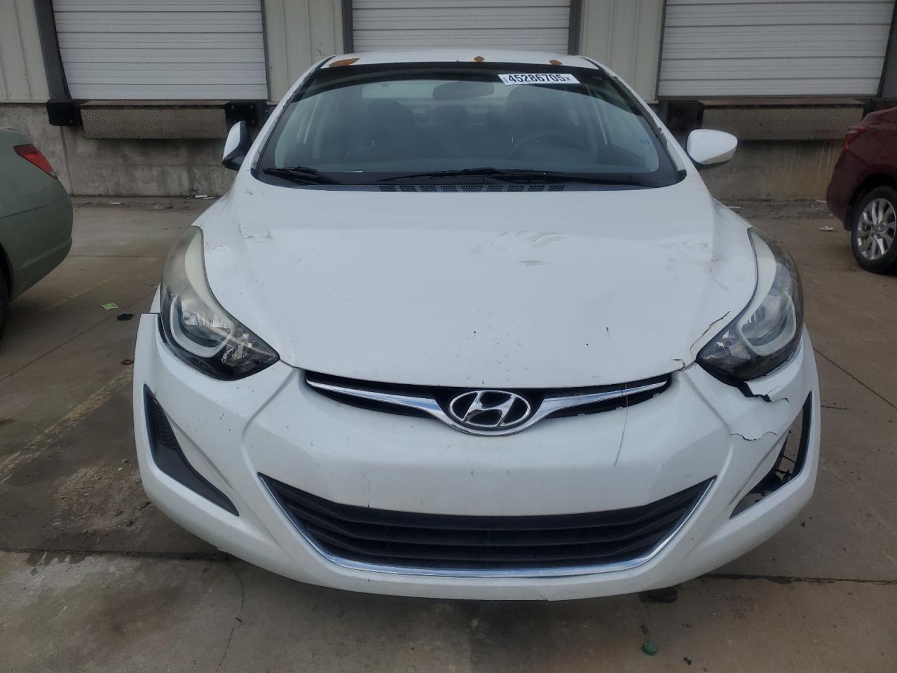 2016 Hyundai Elantra - Image 5