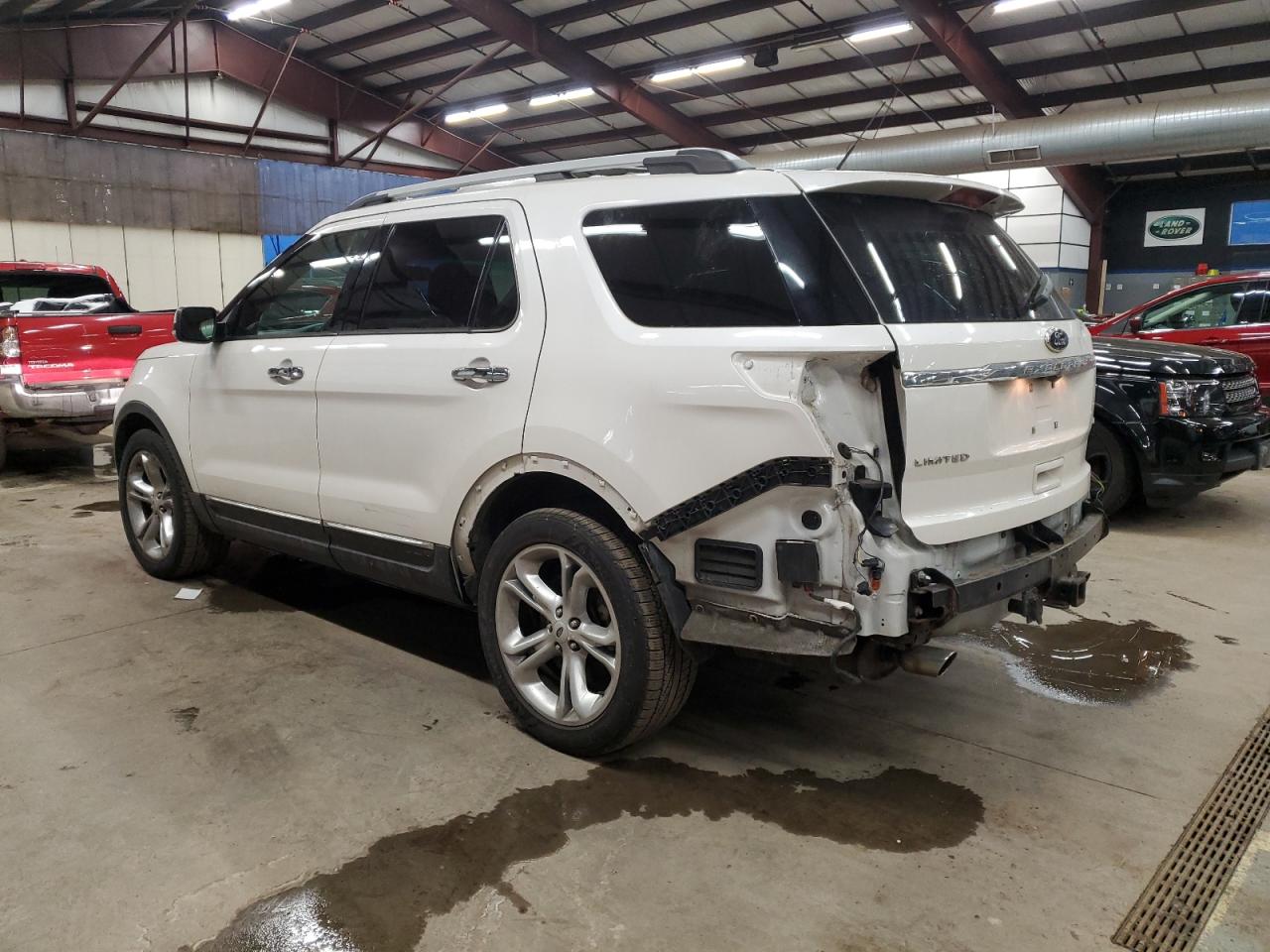 2014 Ford Explorer - Image 2