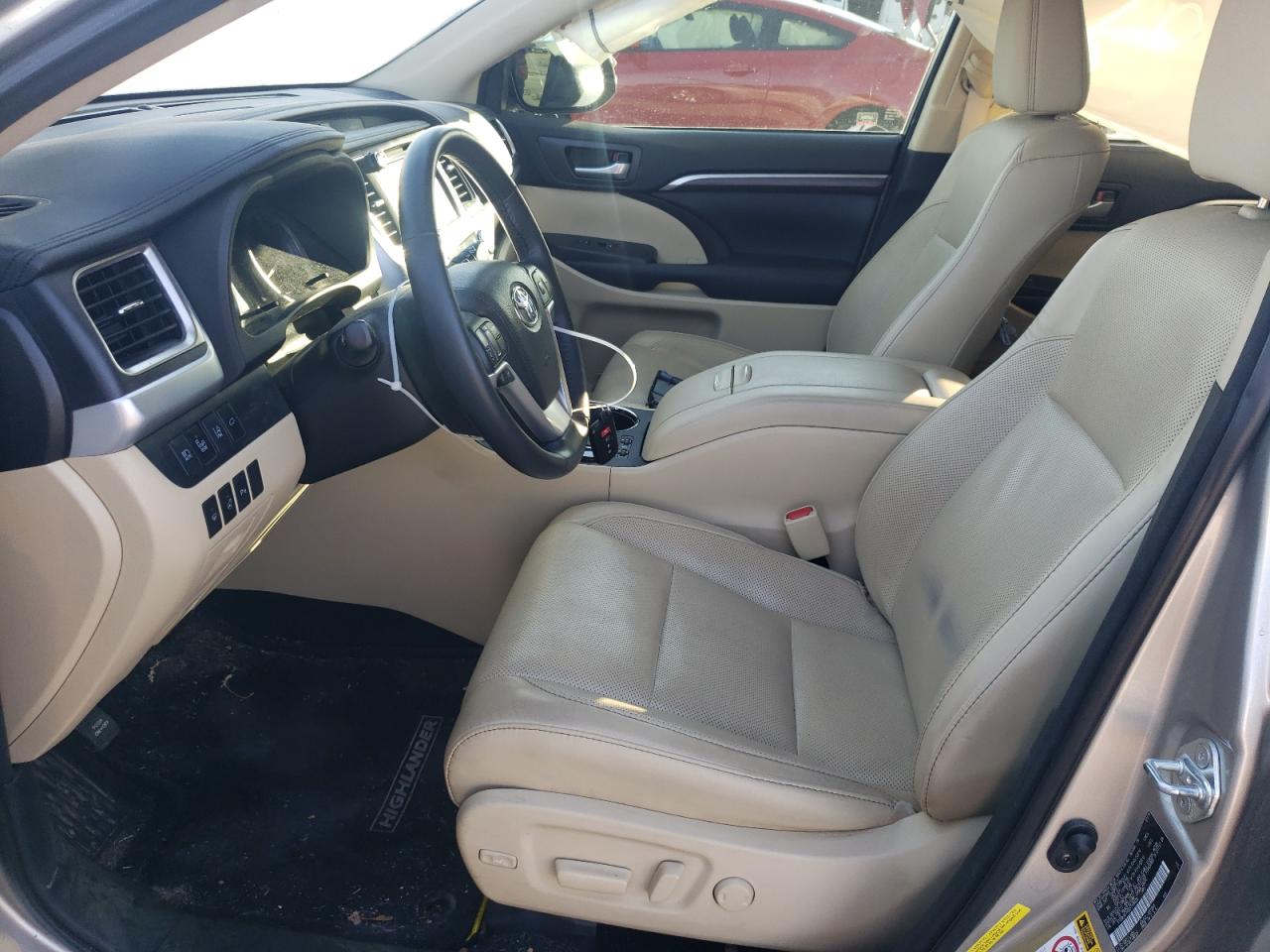 2016 Toyota Highlander - Image 7