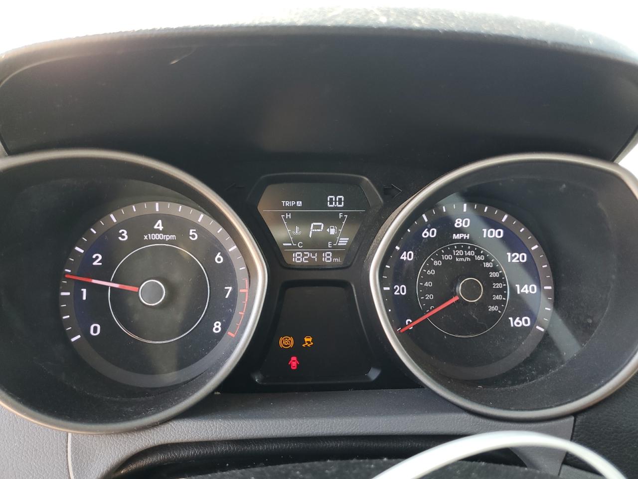 2016 Hyundai Elantra - Image 9
