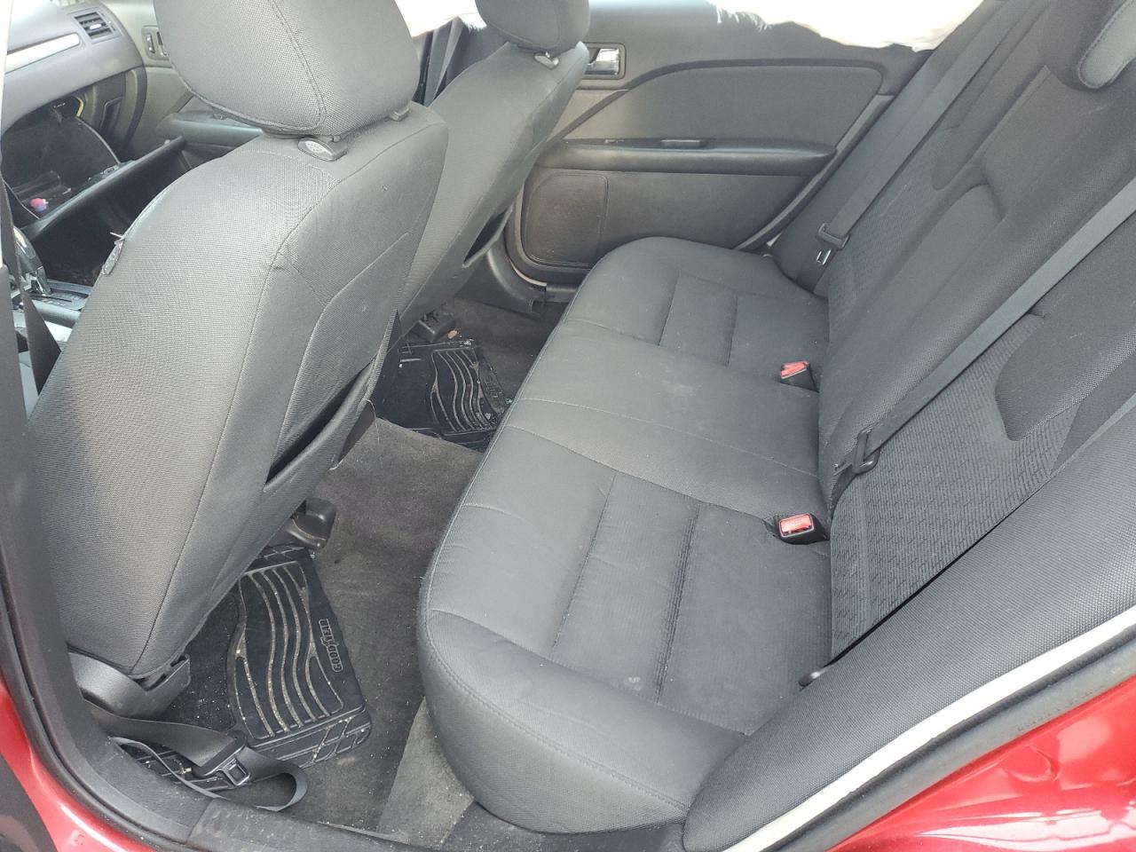 2011 Ford Fusion - Image 10