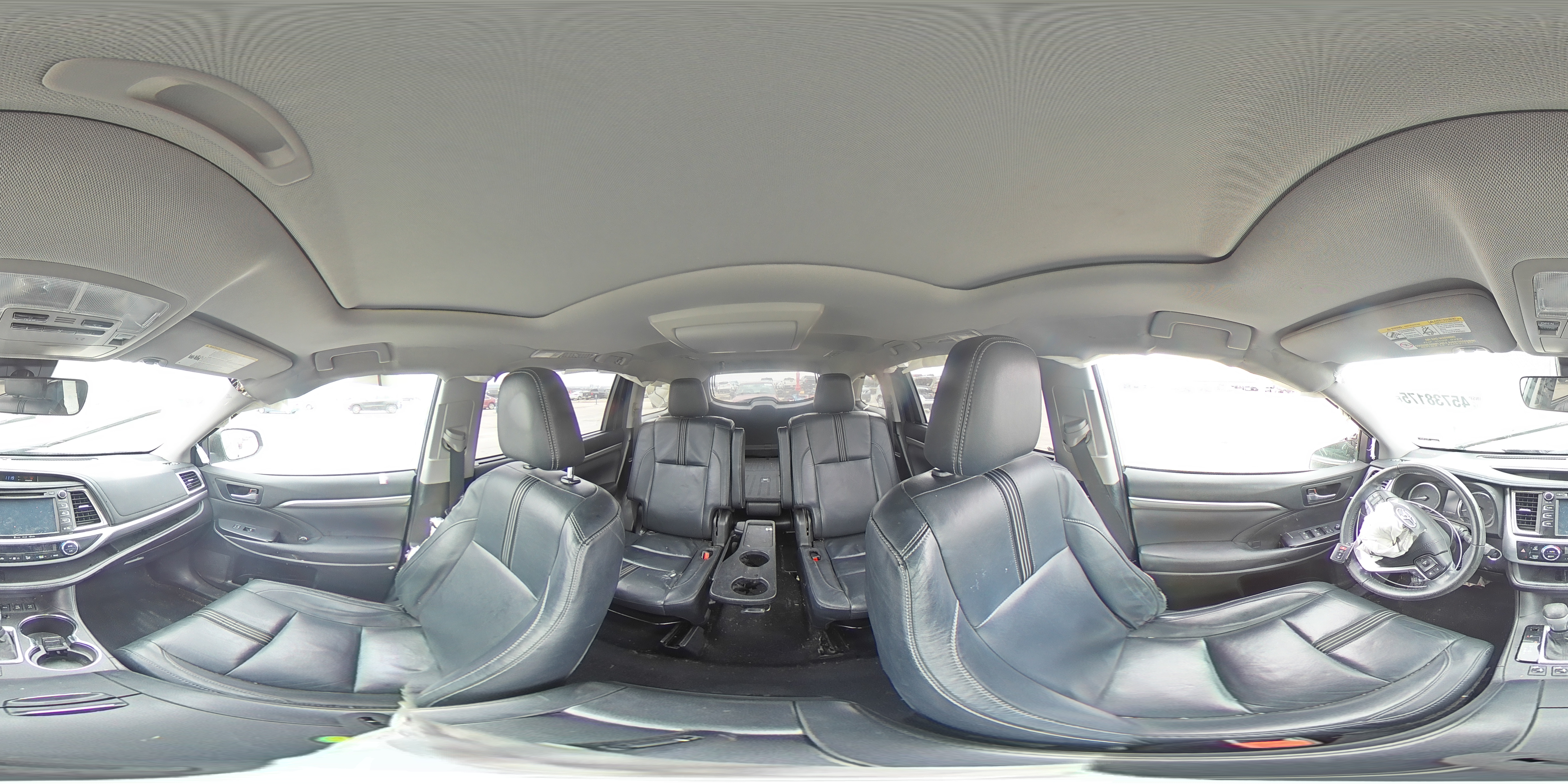 2018 Toyota Highlander - Image 13