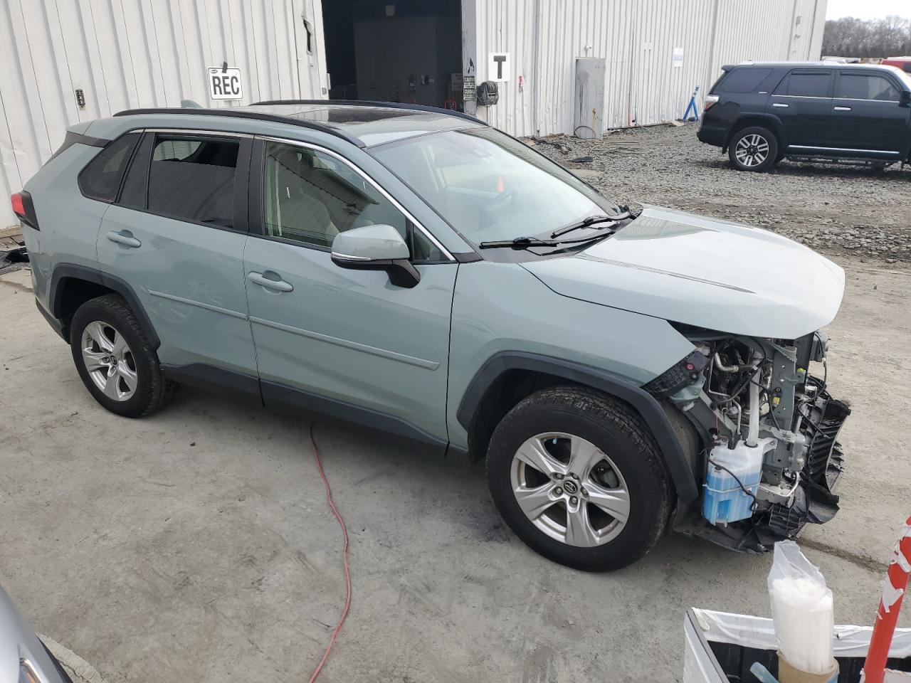 2019 Toyota RAV 4 - Image 4