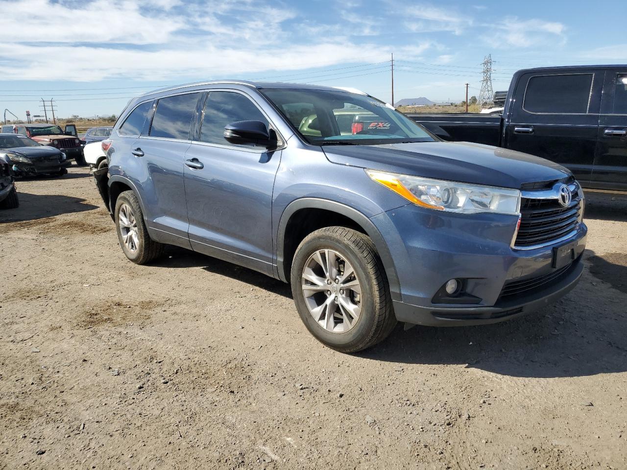 2014 Toyota Highlander - Image 4