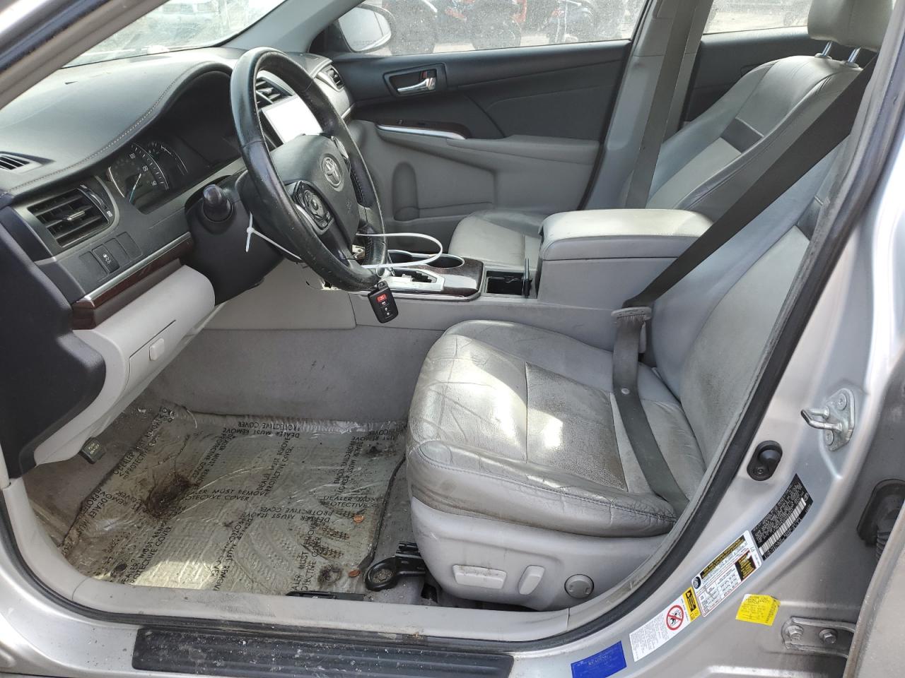 2014 Toyota Camry - Image 7