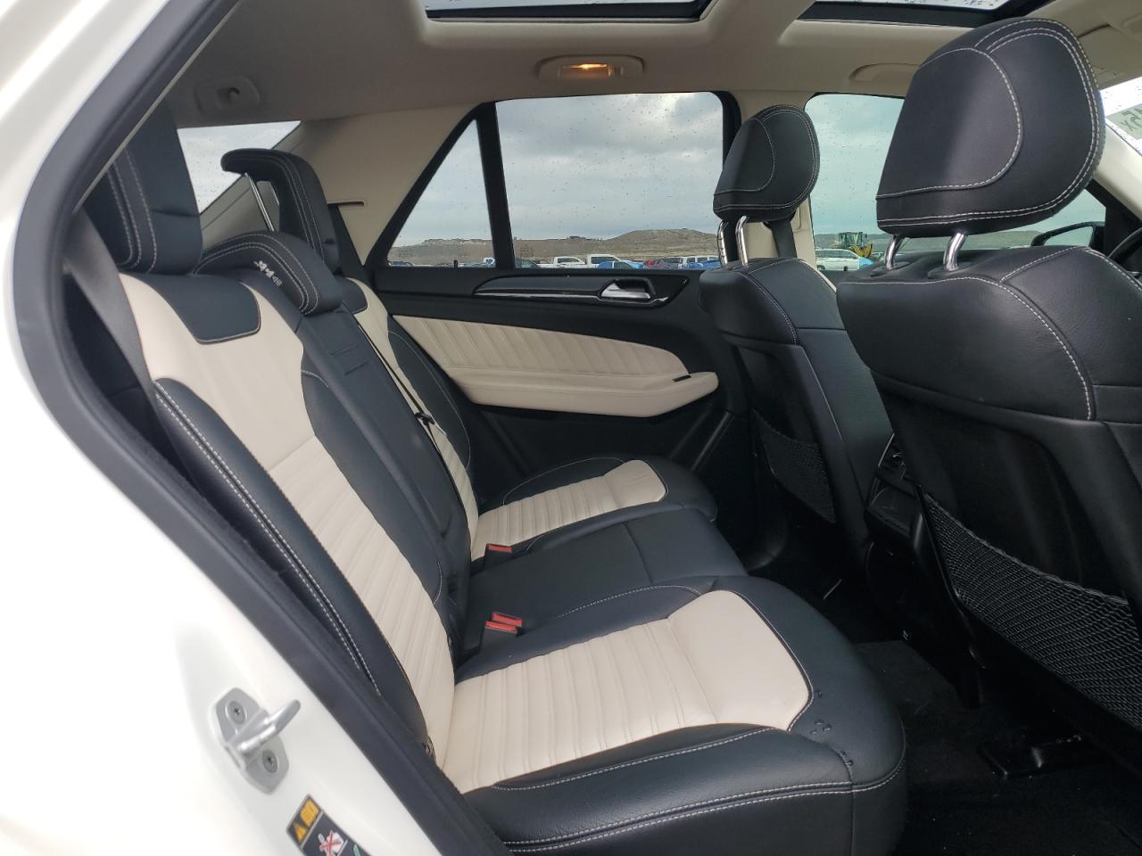 2018 Mercedes-Benz GLE - Image 10