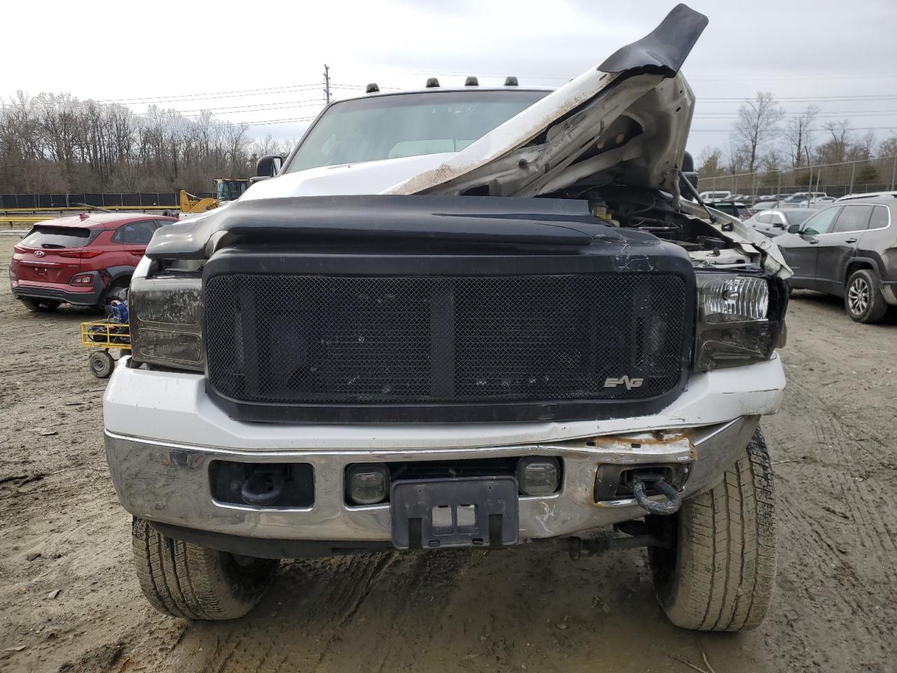 2005 Ford F350 - Image 5