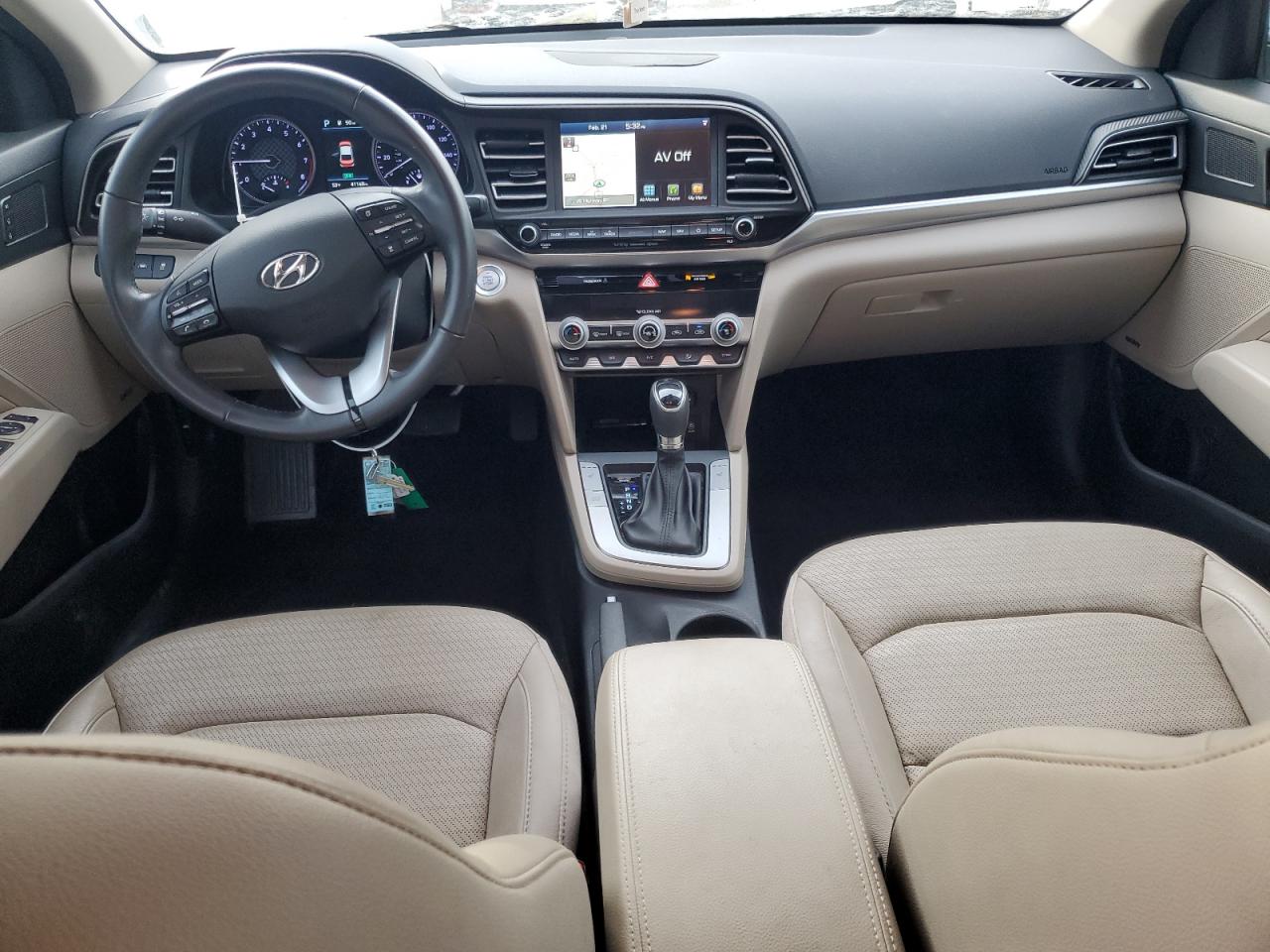 2020 Hyundai Elantra - Image 8