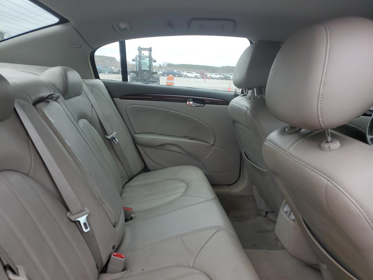 2009 Buick Lucerne - Image 10