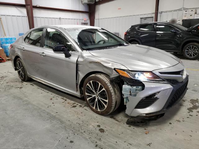  TOYOTA CAMRY 2018 Silver