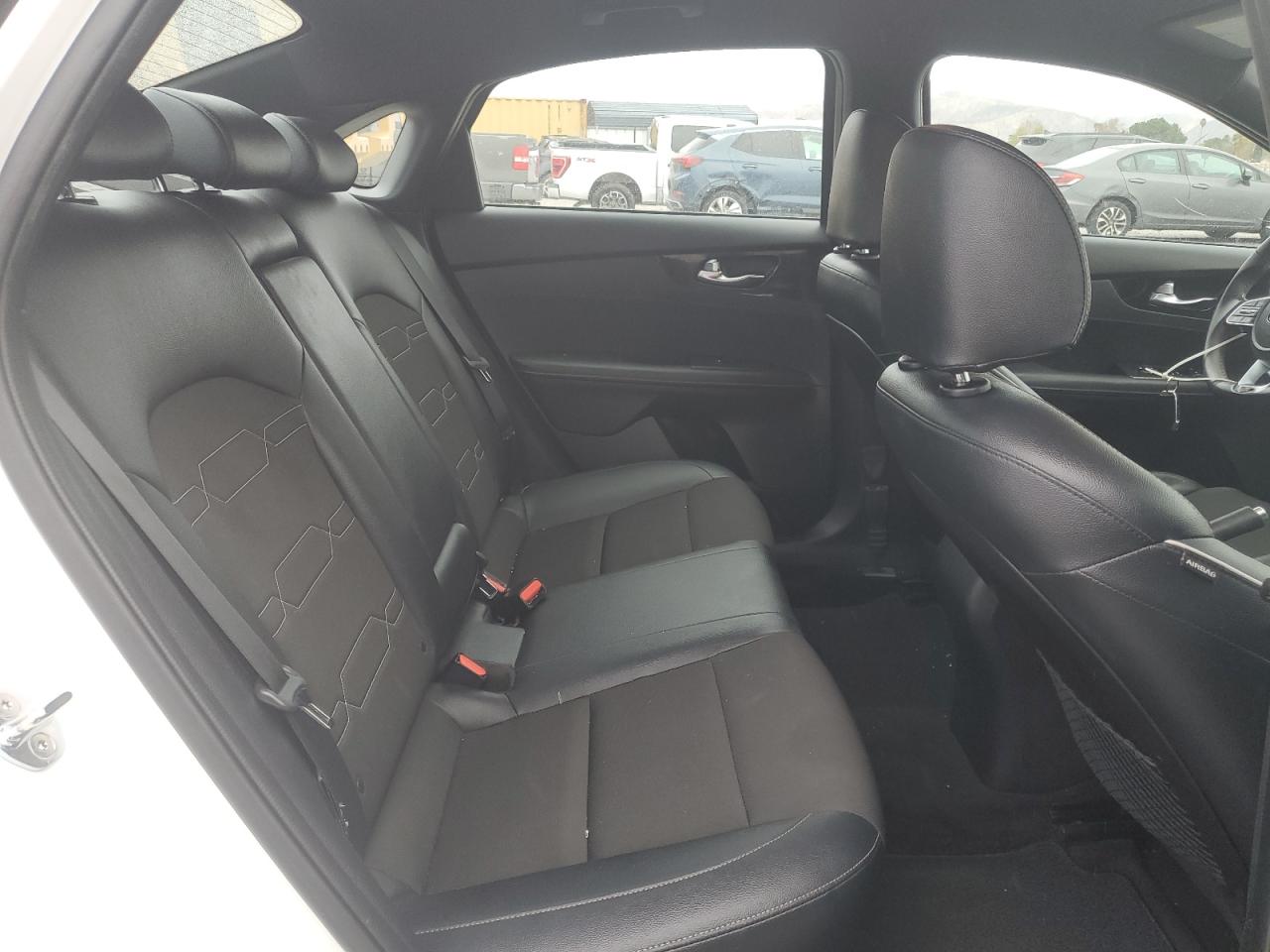 2021 Kia Forte - Image 10