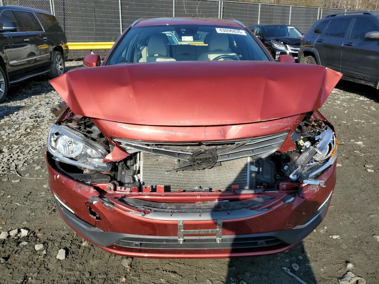 2016 Volvo V60 - Image 5