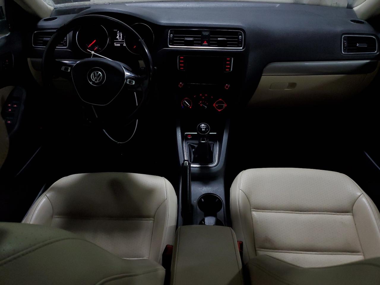 2017 Volkswagen Jetta - Image 8