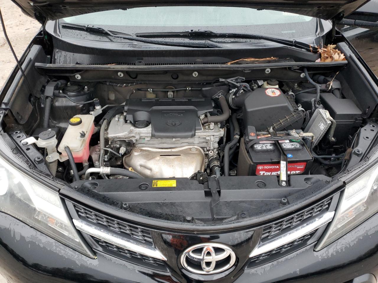 2015 Toyota RAV 4 - Image 12