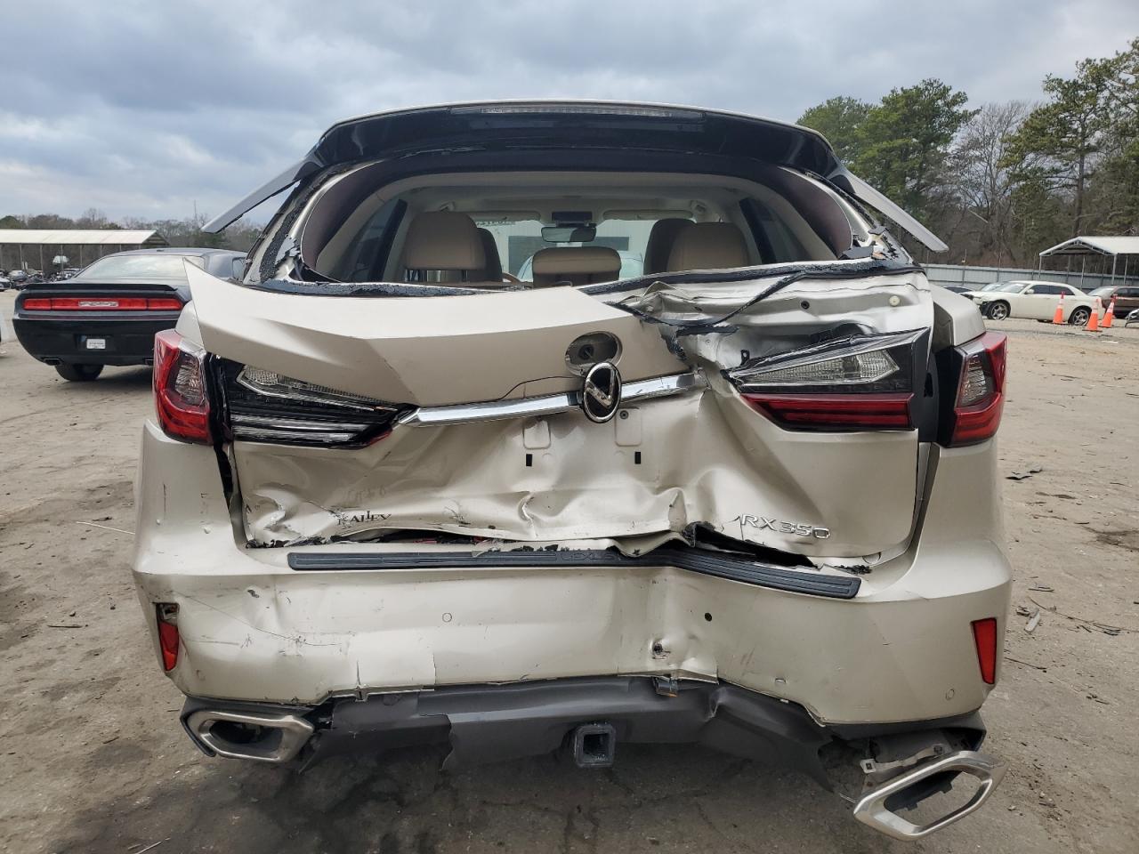 2019 Lexus RX - Image 6