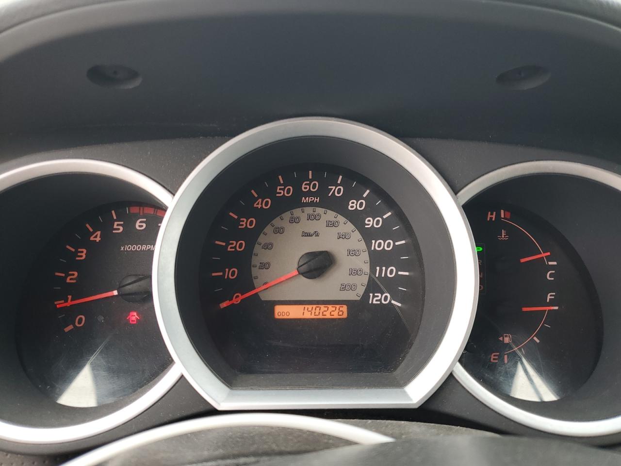 2005 Toyota Tacoma - Image 9