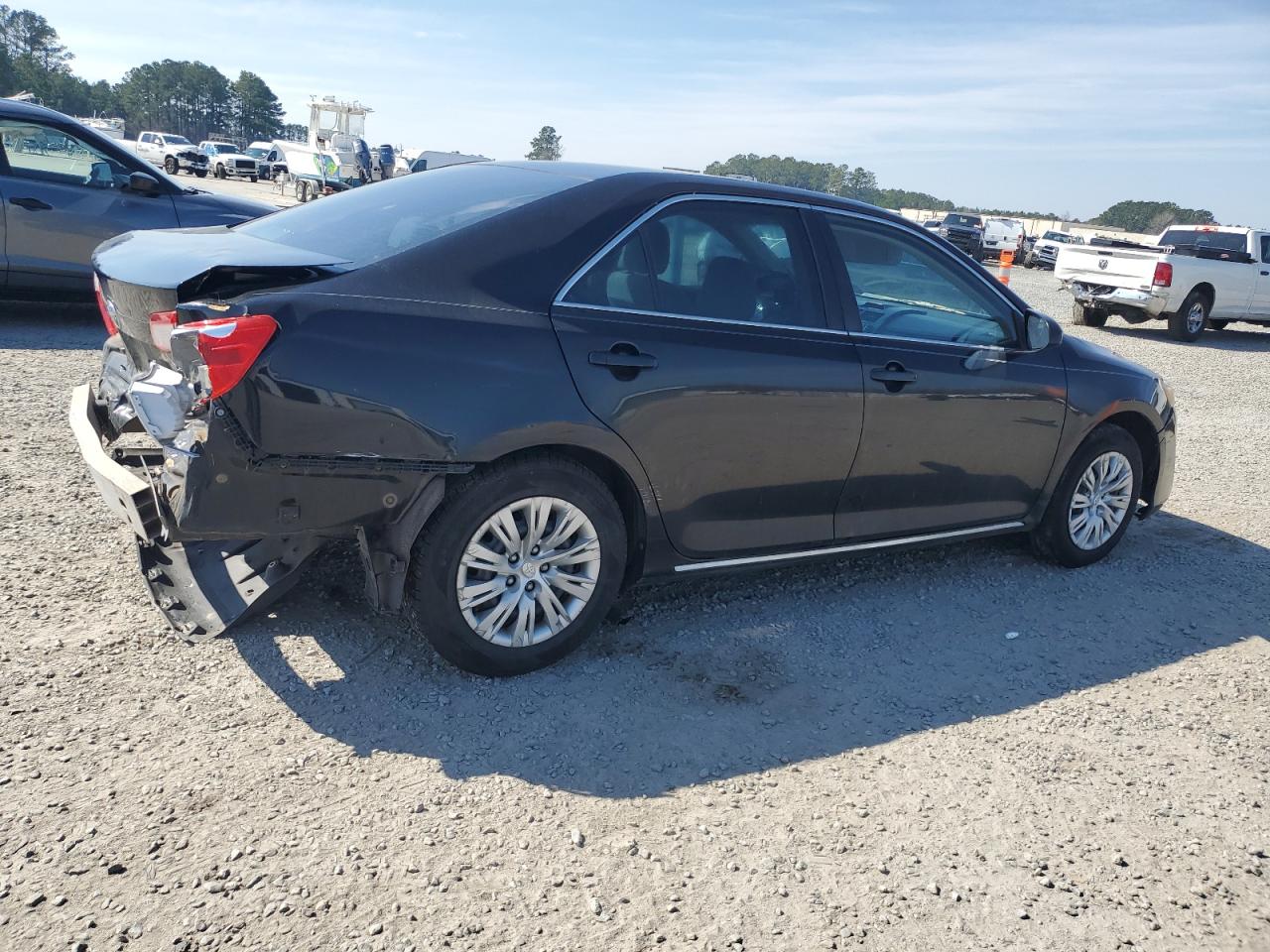 2014 Toyota Camry - Image 3