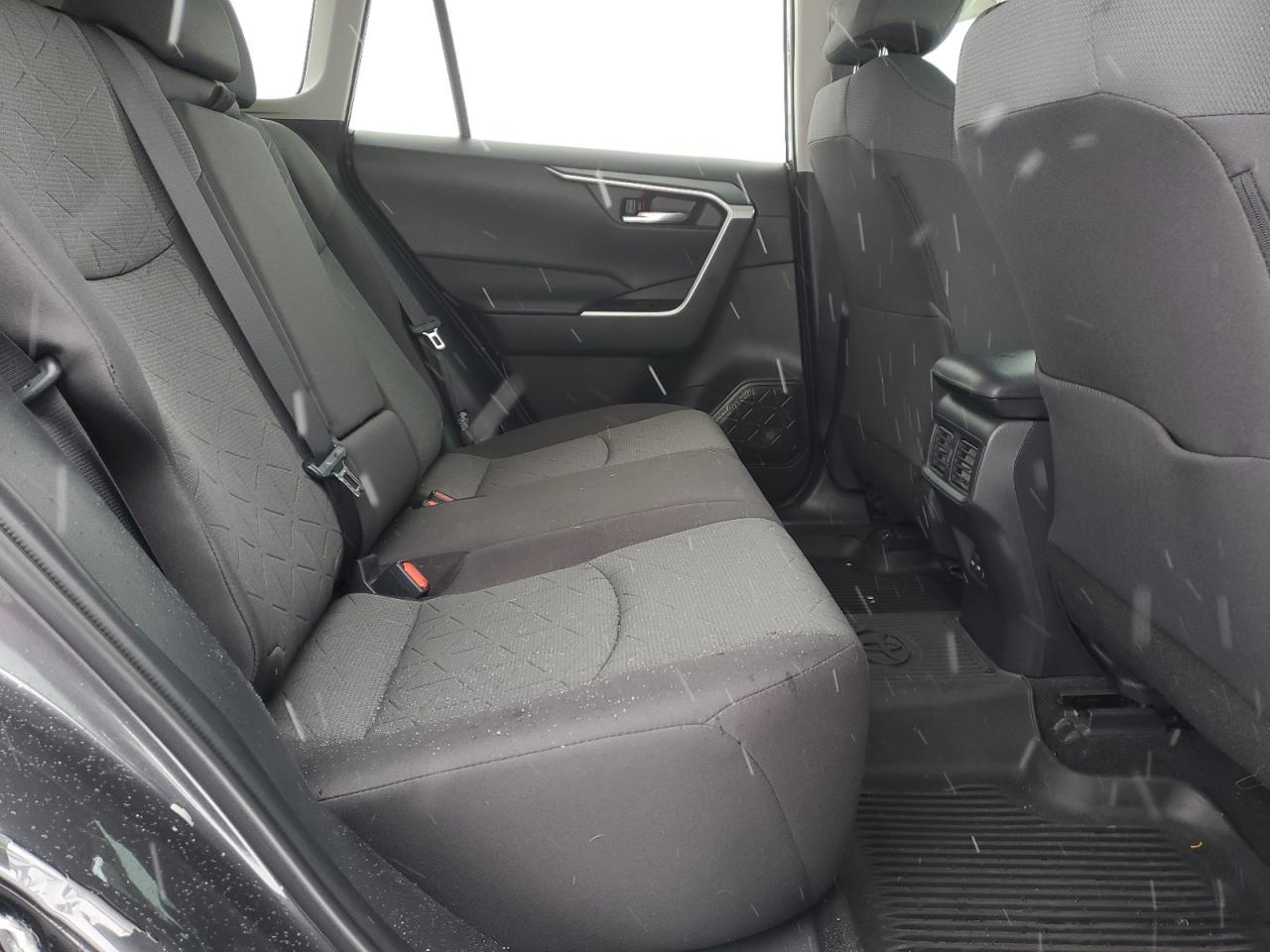 2022 Toyota RAV 4 - Image 11