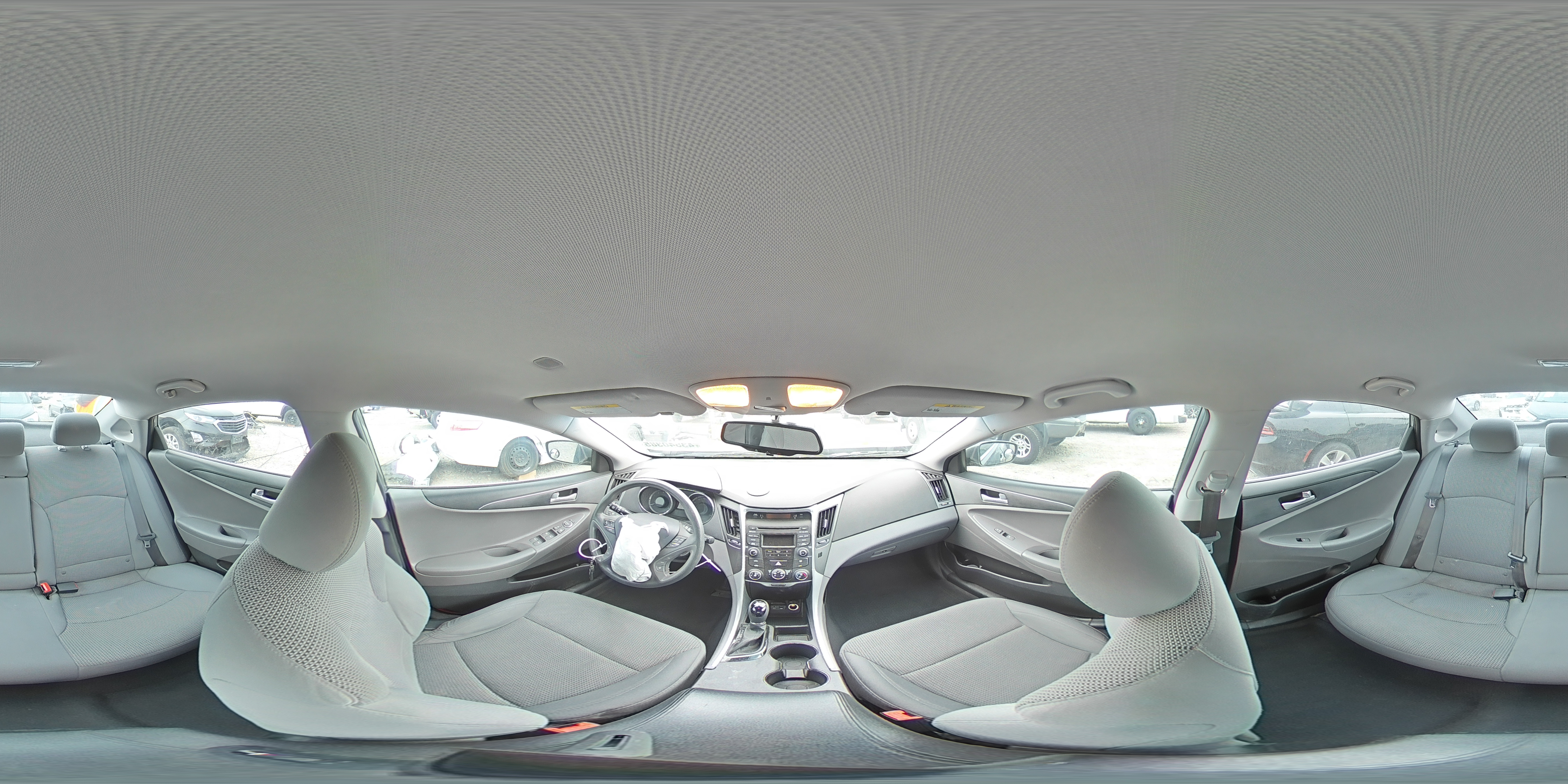 2014 Hyundai Sonata - Image 14