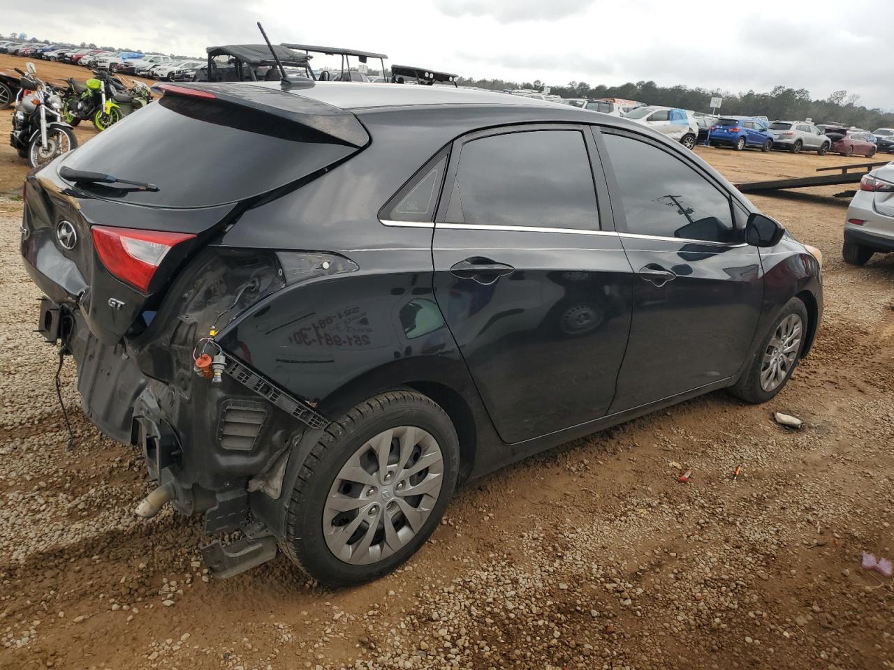 2016 Hyundai Elantra - Image 3