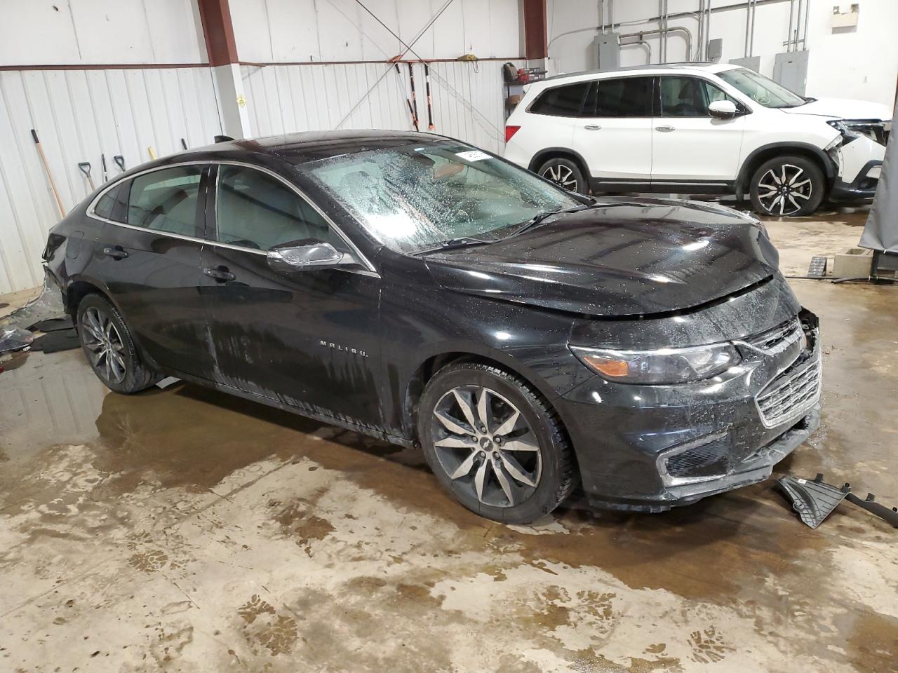 2017 Chevrolet Malibu - Image 4