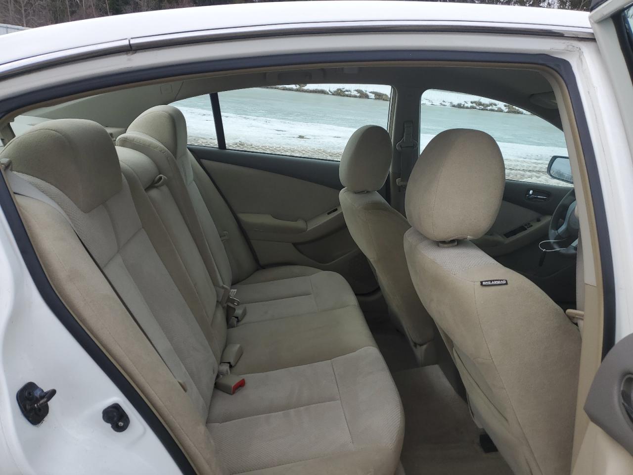 2009 Nissan Altima - Image 11